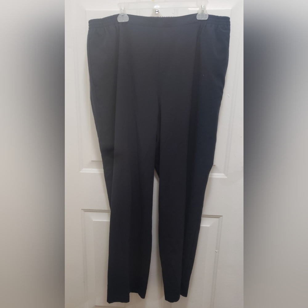 Koret Woman- black stretchy pants size 18W
